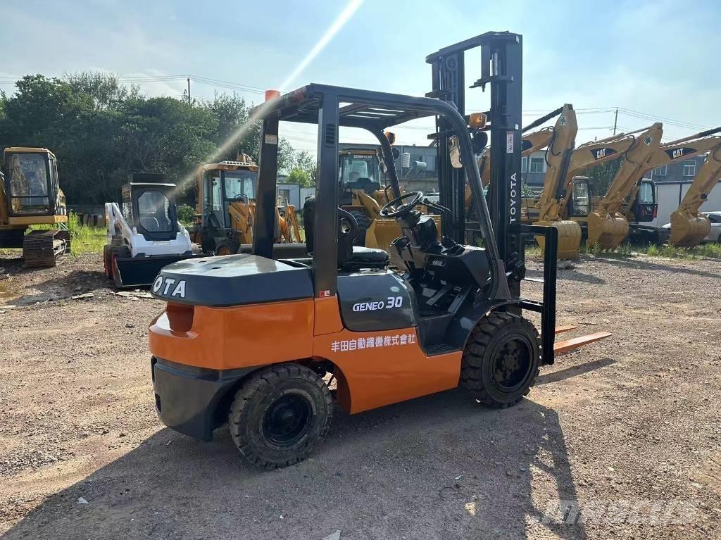 Toyota 30 forklift 柴油叉车