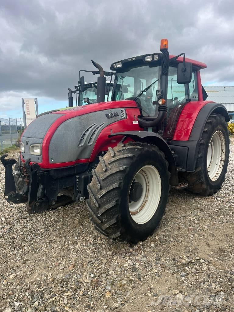 Valtra T 202 D 拖拉机/农用车