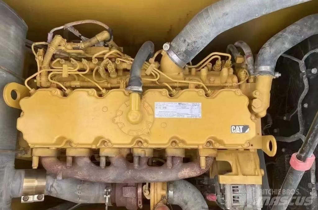CAT 320 D 履带挖掘机