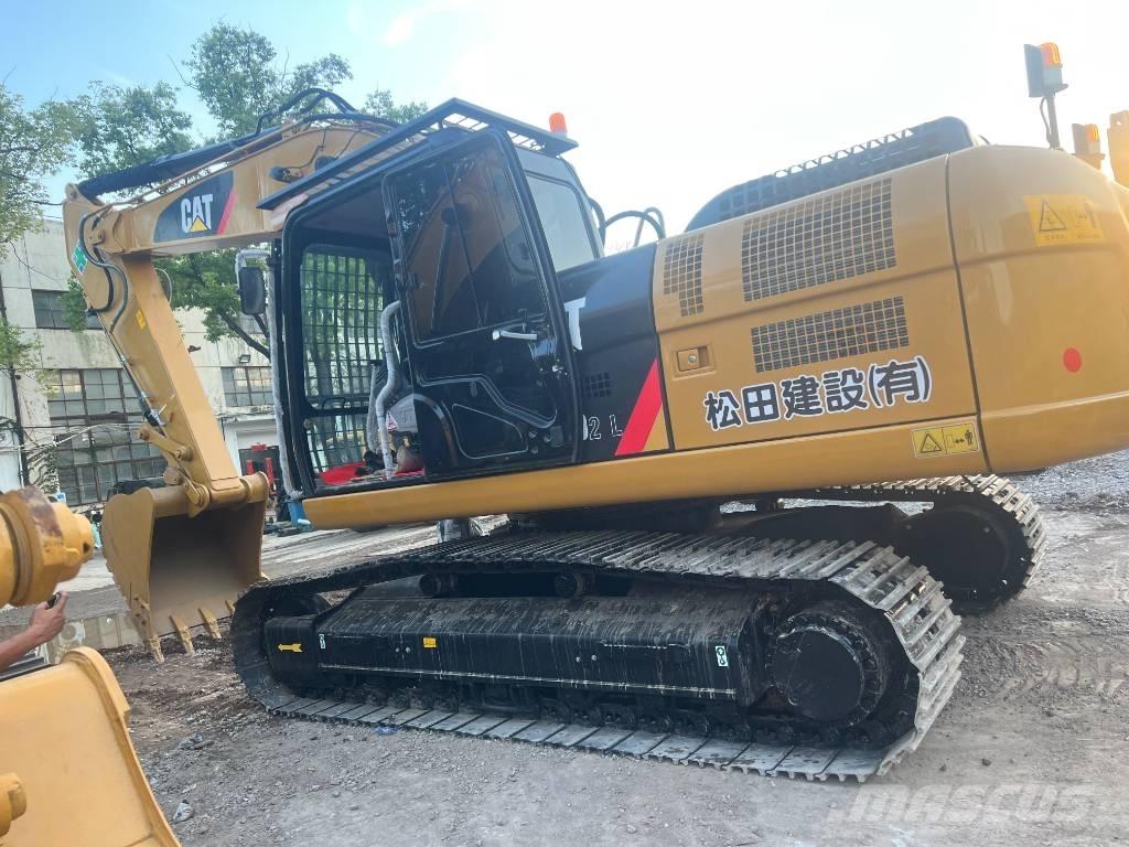 CAT 324 D L 履带挖掘机