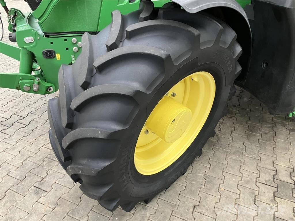 John Deere 6145R 拖拉机/农用车