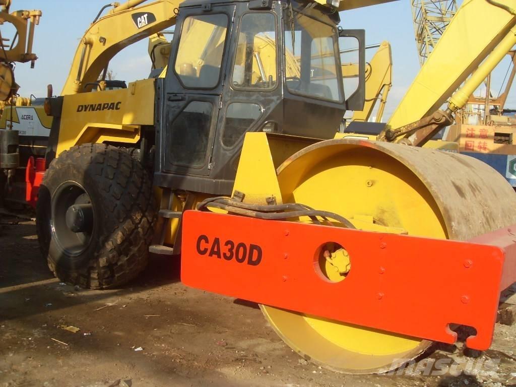 Dynapac CA 30 D 单轮压路机