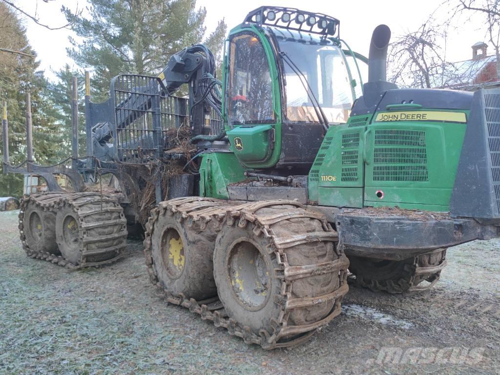 John Deere 1110 E 集运机