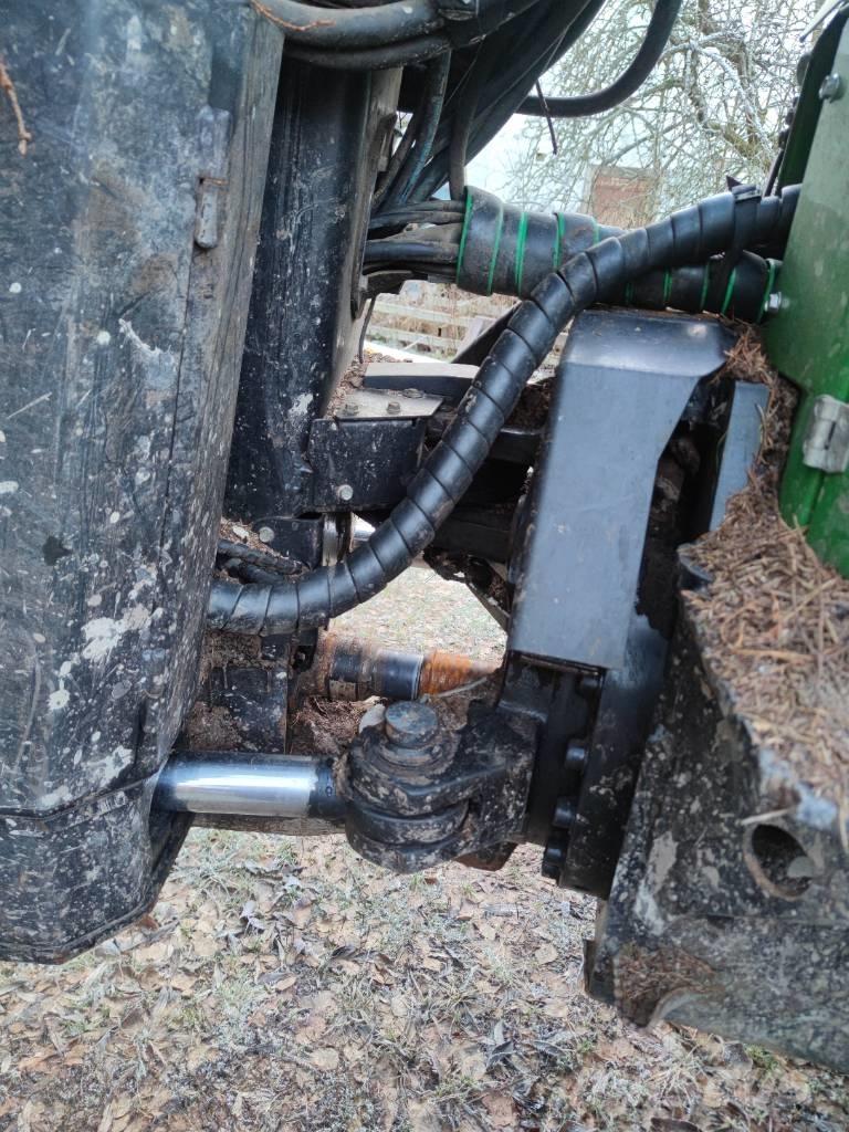 John Deere 1110 E 集运机