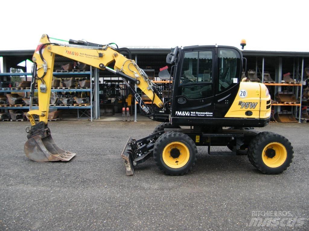 Yanmar B95W 轮式挖掘机