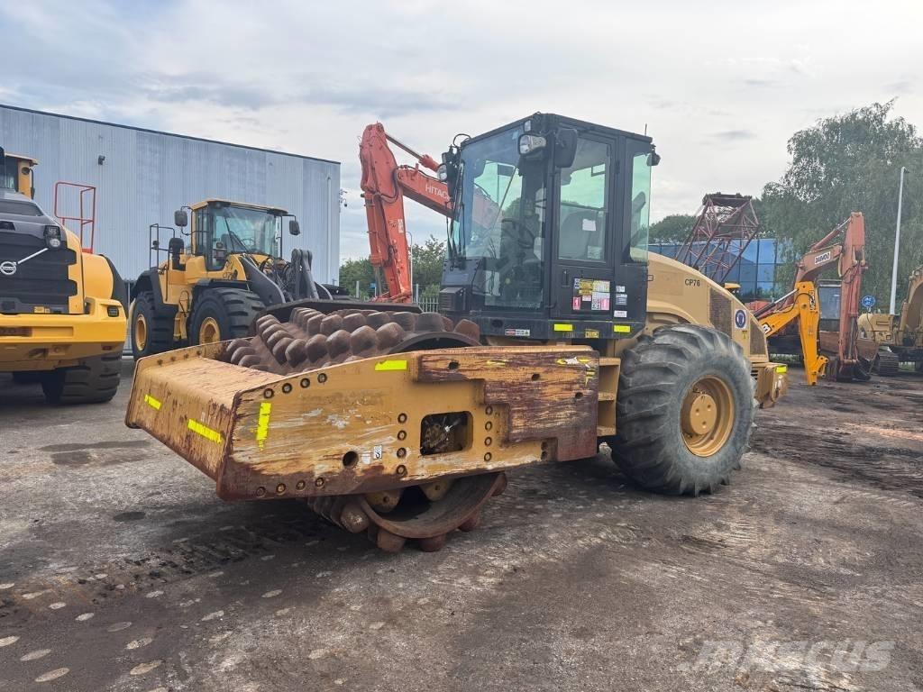 CAT CP 76 单轮压路机