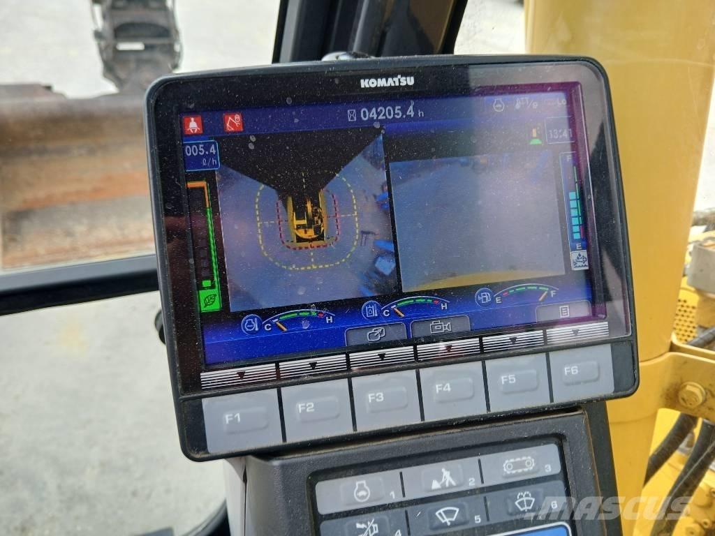 Komatsu PC 138 US-11 履带挖掘机