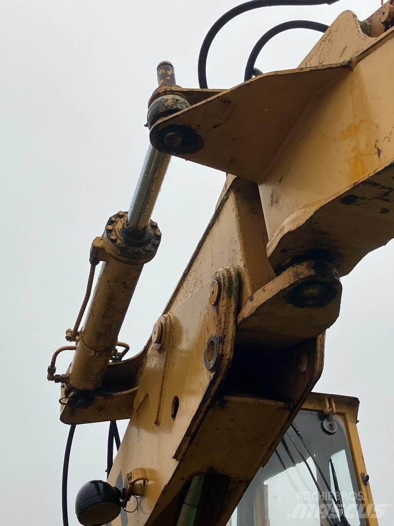 Liebherr A 901 C 轮式挖掘机