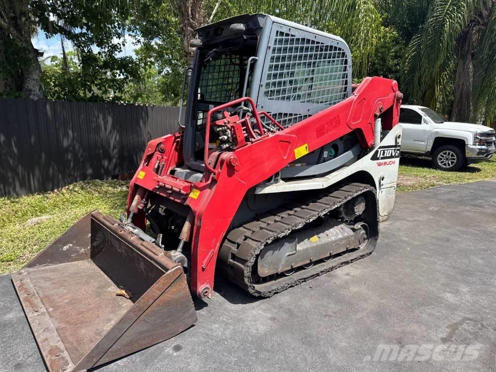 Takeuchi TL10 滑移装载机