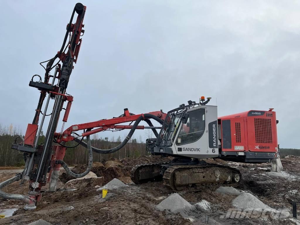 Sandvik DX800 钻孔机