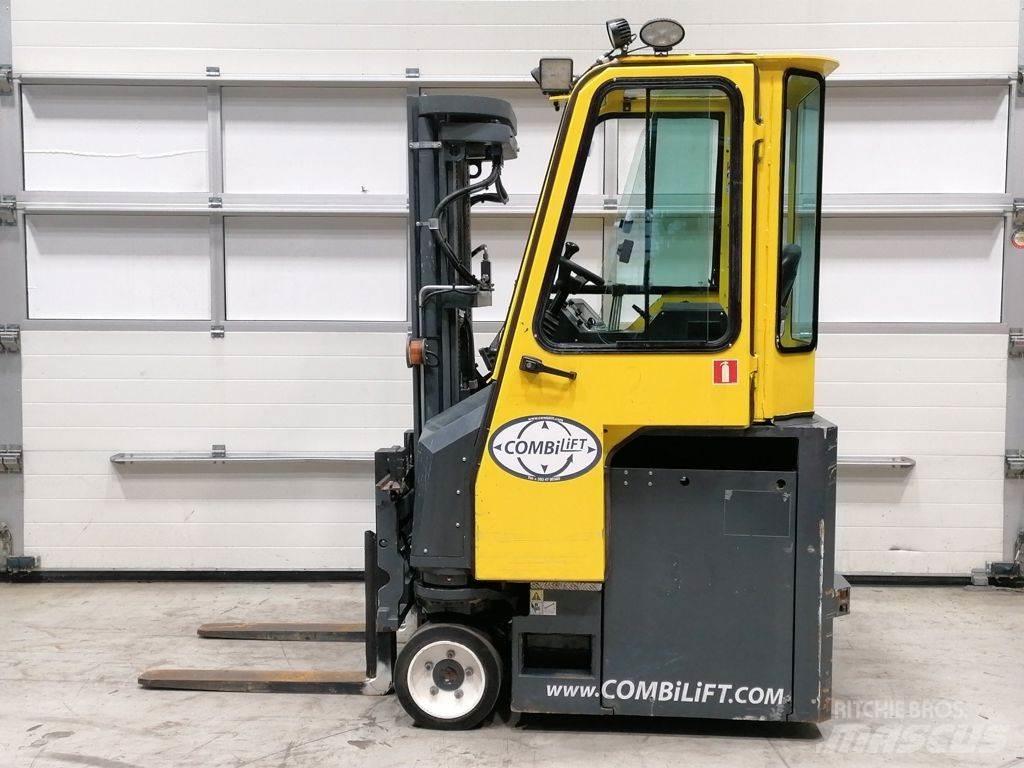 Combilift CBE2500 侧卸式铲车