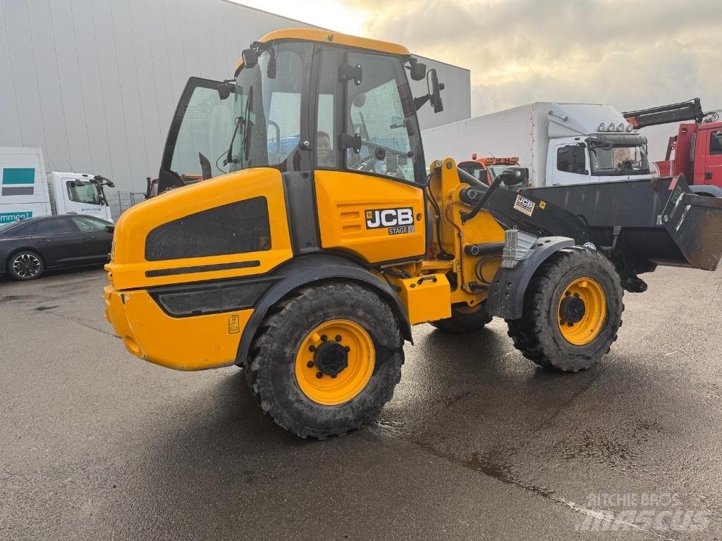 JCB 409 SV 反铲装载机