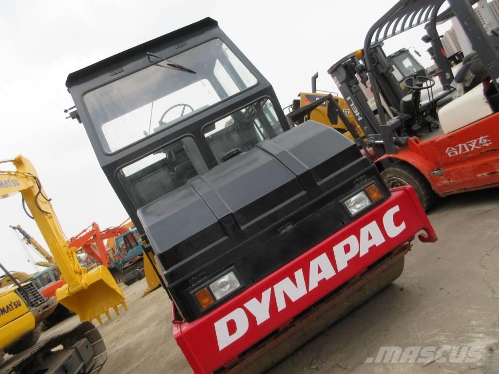 Dynapac CC 421 双轮压路机