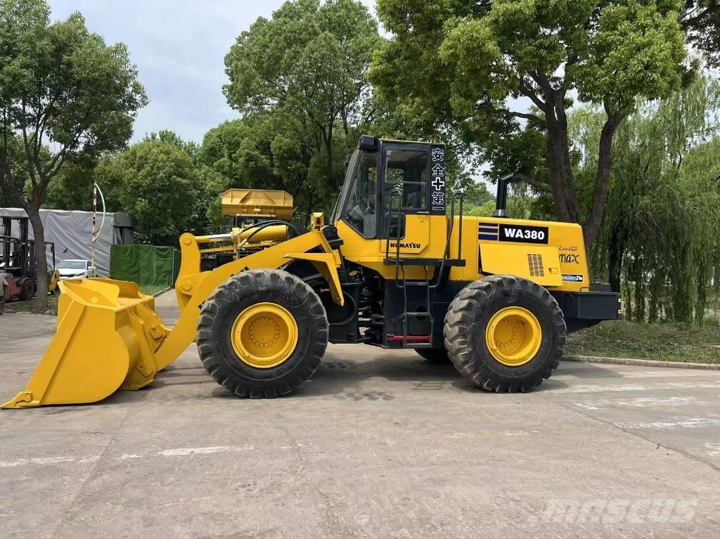 Komatsu WA 380-6 轮式装载机
