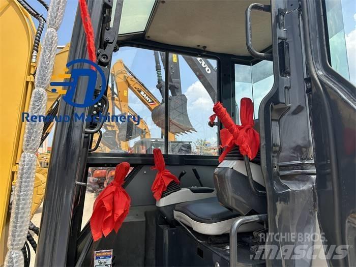 Komatsu PC35MR 小型挖掘机