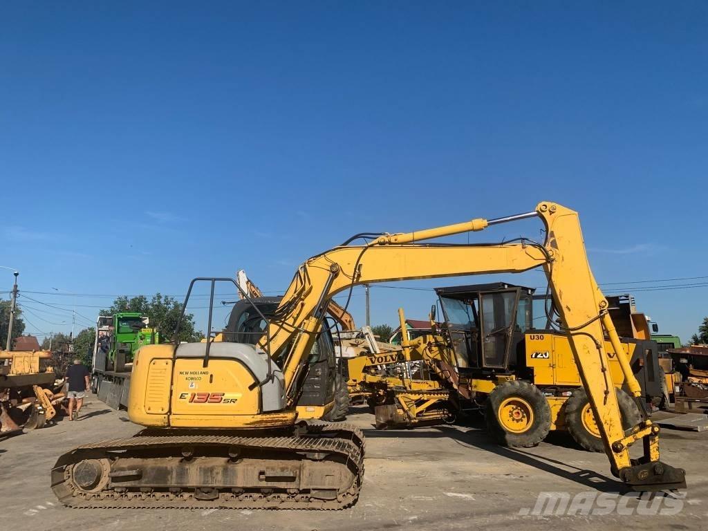 New Holland E 135 SR 履带挖掘机