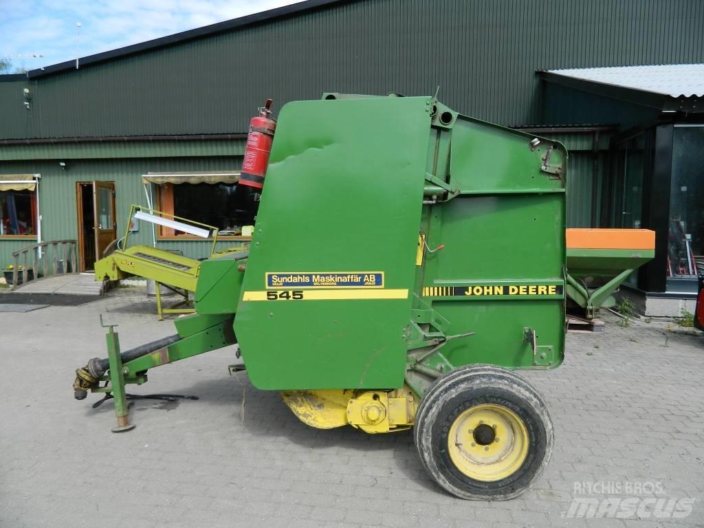 John Deere 545 圆捆打捆机