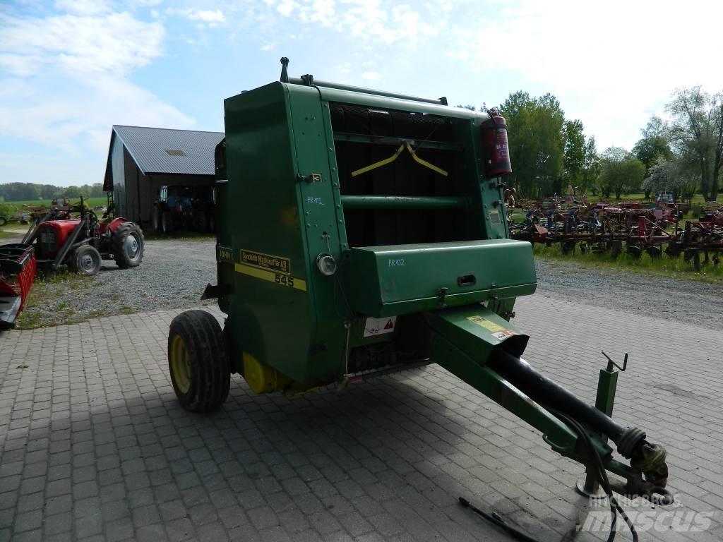 John Deere 545 圆捆打捆机