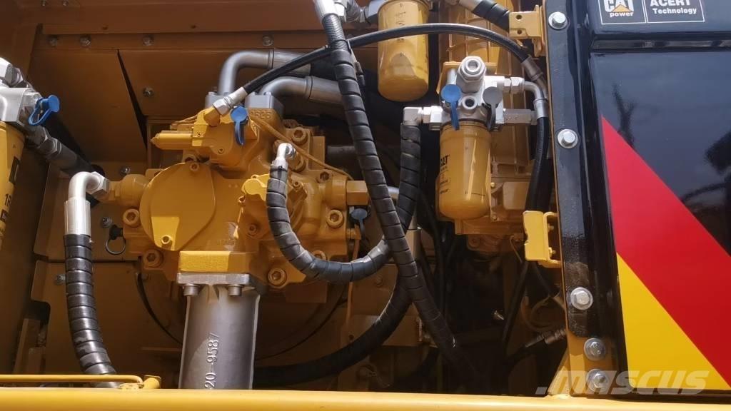 CAT 340 D L 履带挖掘机