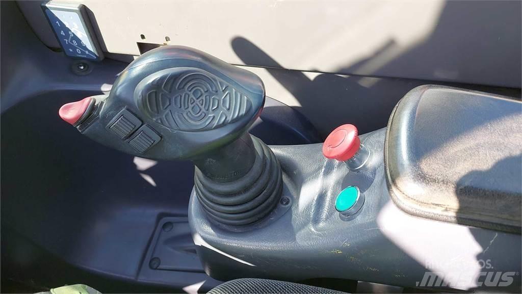 Manitou MT1440P 伸缩臂叉装车|叉装车