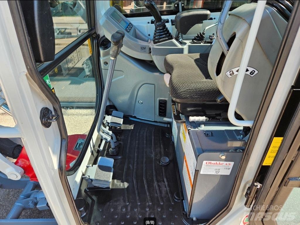 Takeuchi TB 216 小型挖掘机