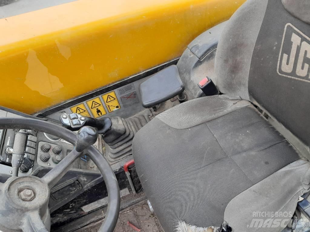 JCB 536-60 伸缩臂叉装车|叉装车