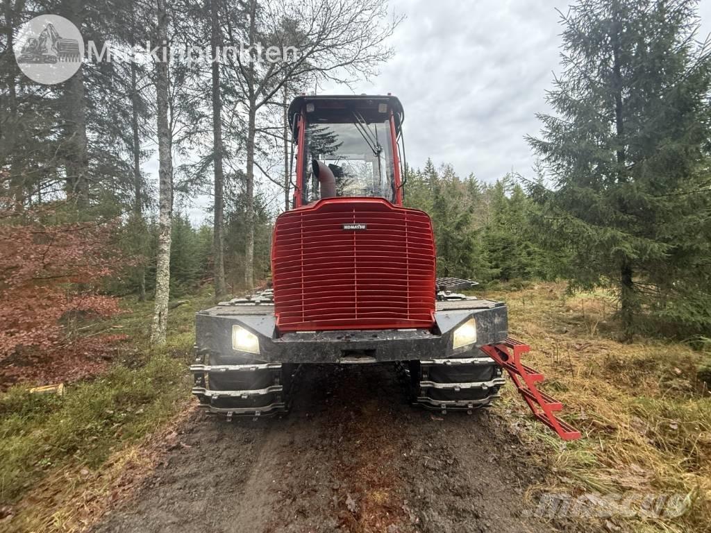 Komatsu 835 集运机