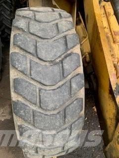 CAT 910 轮式装载机