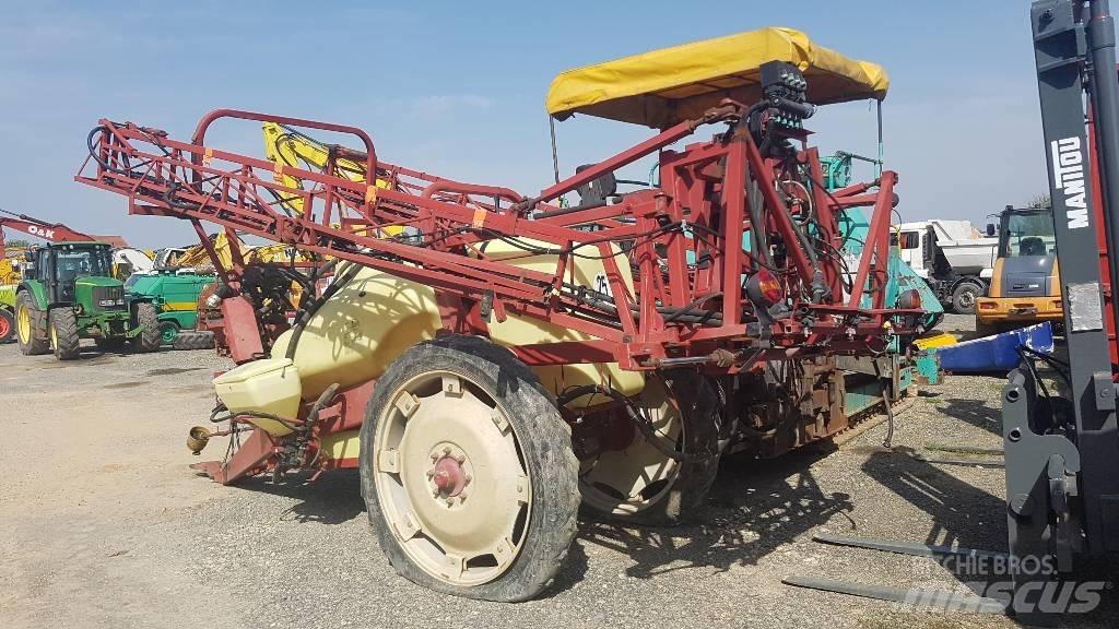 Hardi Commander 2200 喷雾器