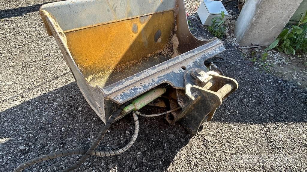 JCB 4 CX Pro 反铲装载机