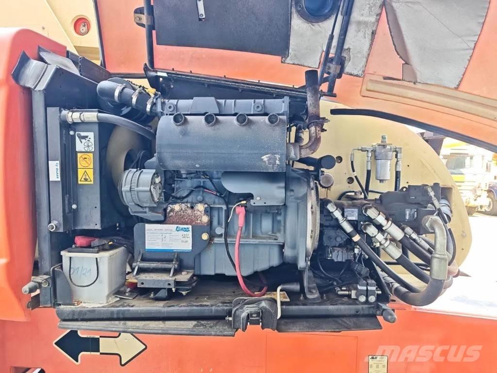 JLG 860 SJ 剪叉式升降机