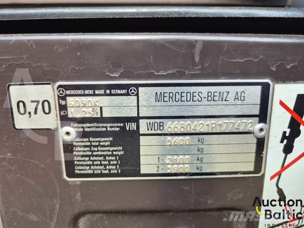 Mercedes-Benz 609 自卸式货车