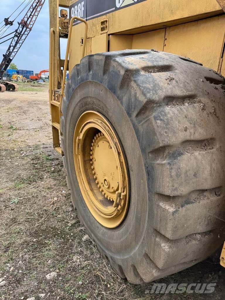 CAT 988F 轮式装载机