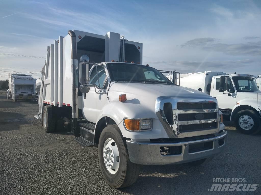 Ford F750 垃圾车