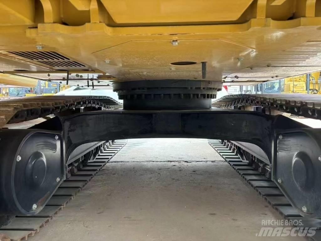 CAT 320 E 履带挖掘机