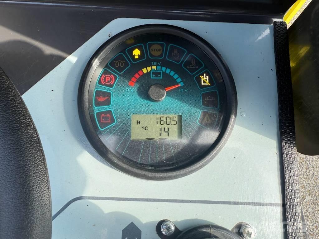 Ammann AFW 150-2 小型沥青摊铺机