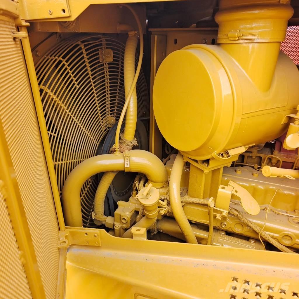 CAT D 6 R 履带式推土机