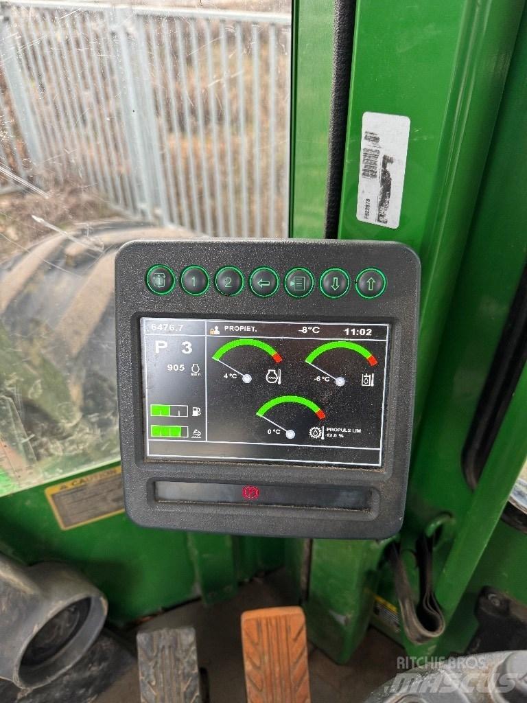 John Deere 748 粉碎机