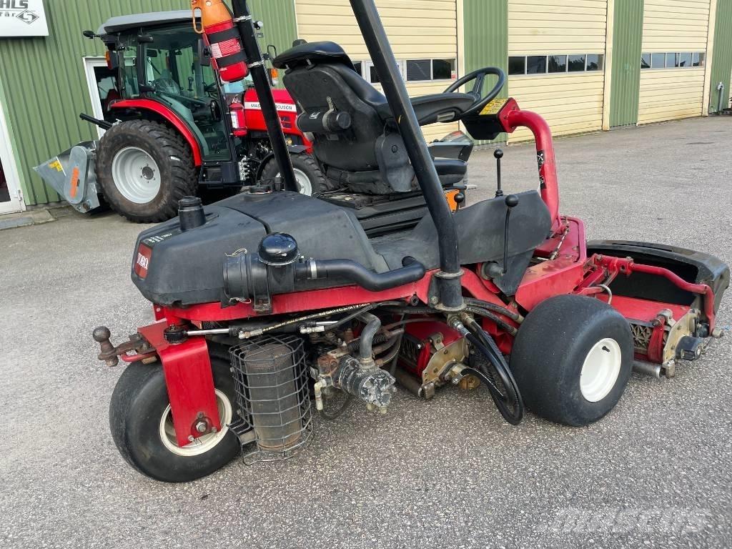 Toro GR3250 骑乘式割草机