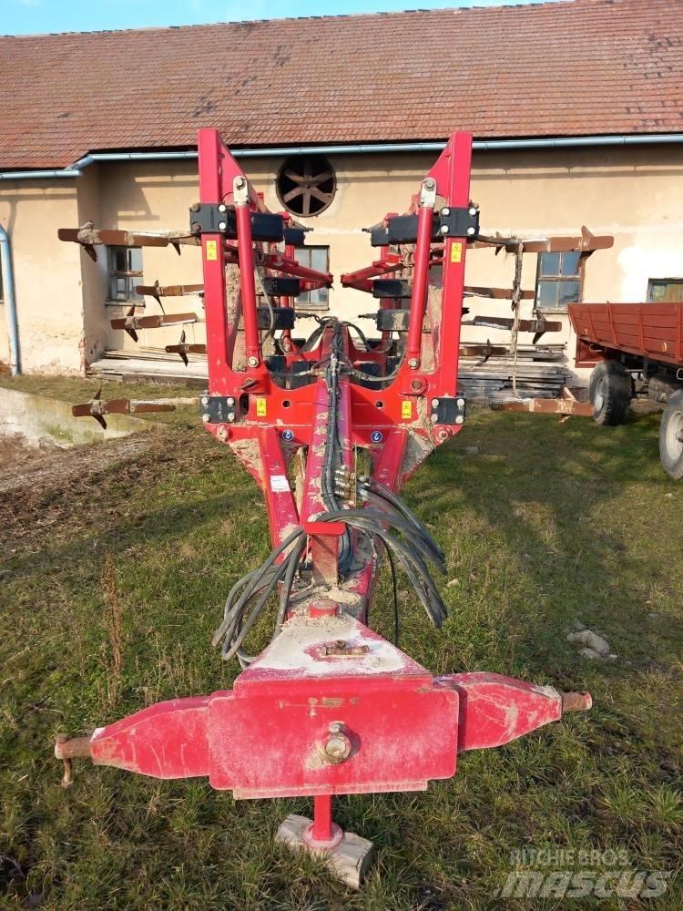 Horsch Tiger 4 AS 凿犁