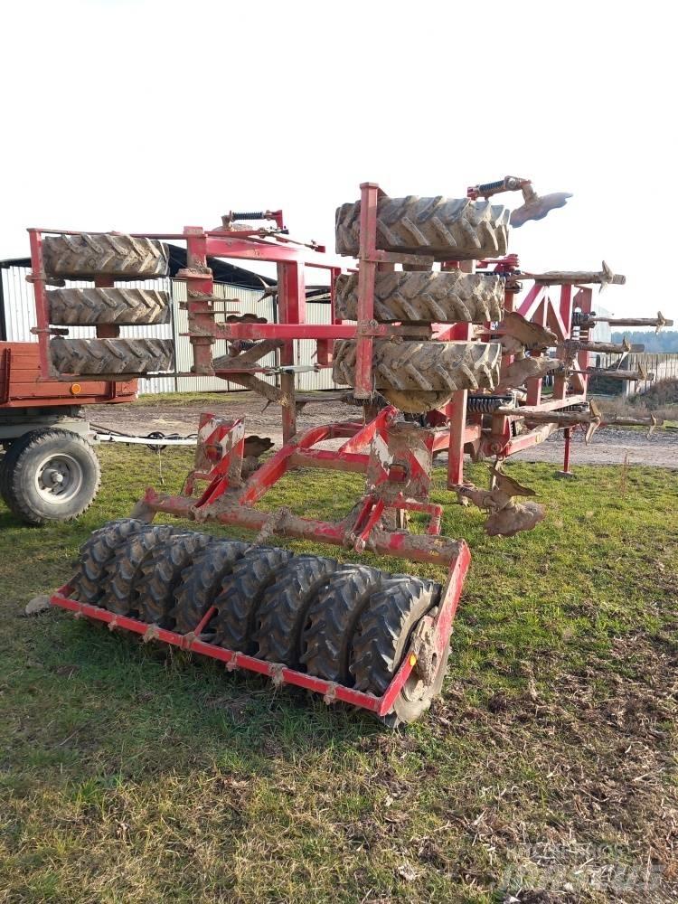Horsch Tiger 4 AS 凿犁
