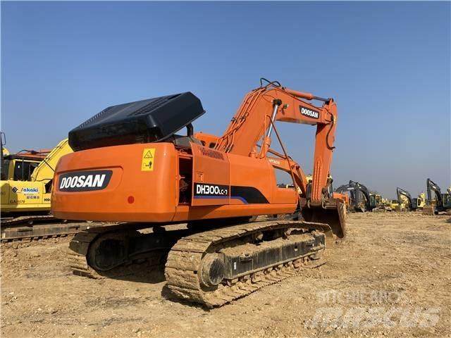 Doosan DH300 履带挖掘机