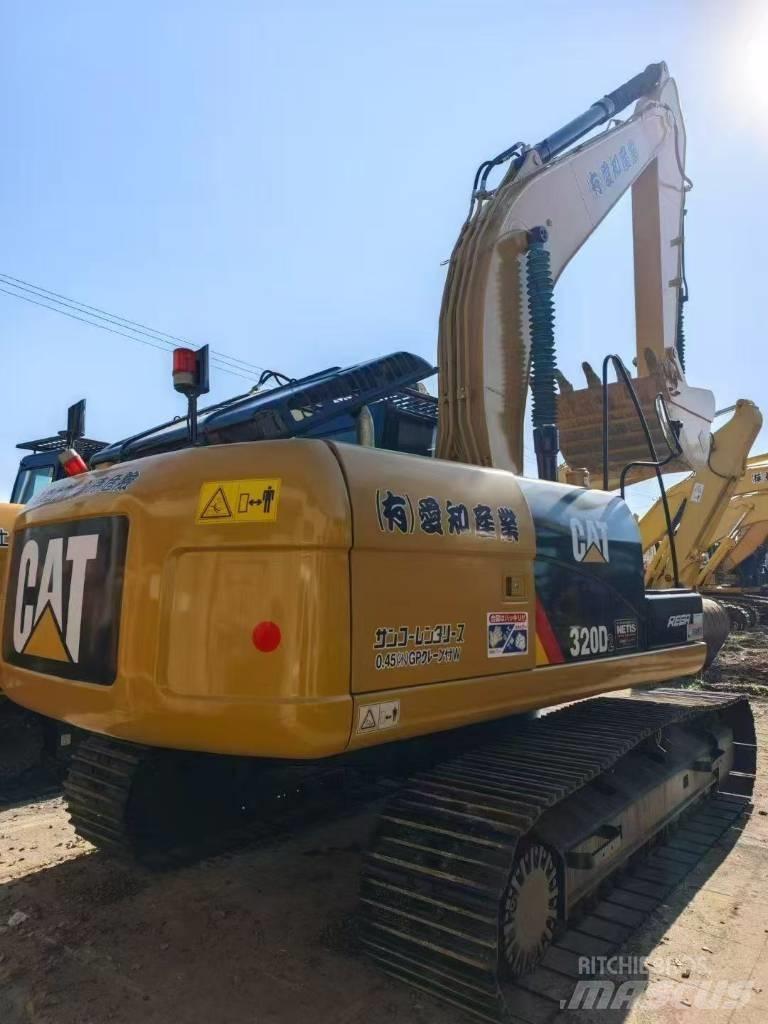 CAT 320 D 履带挖掘机