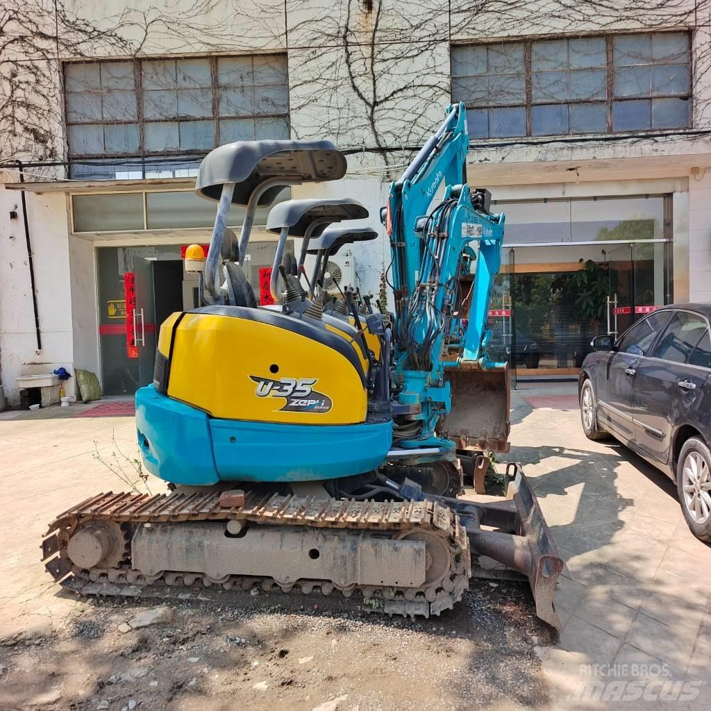 Kubota U-35 小型挖掘机