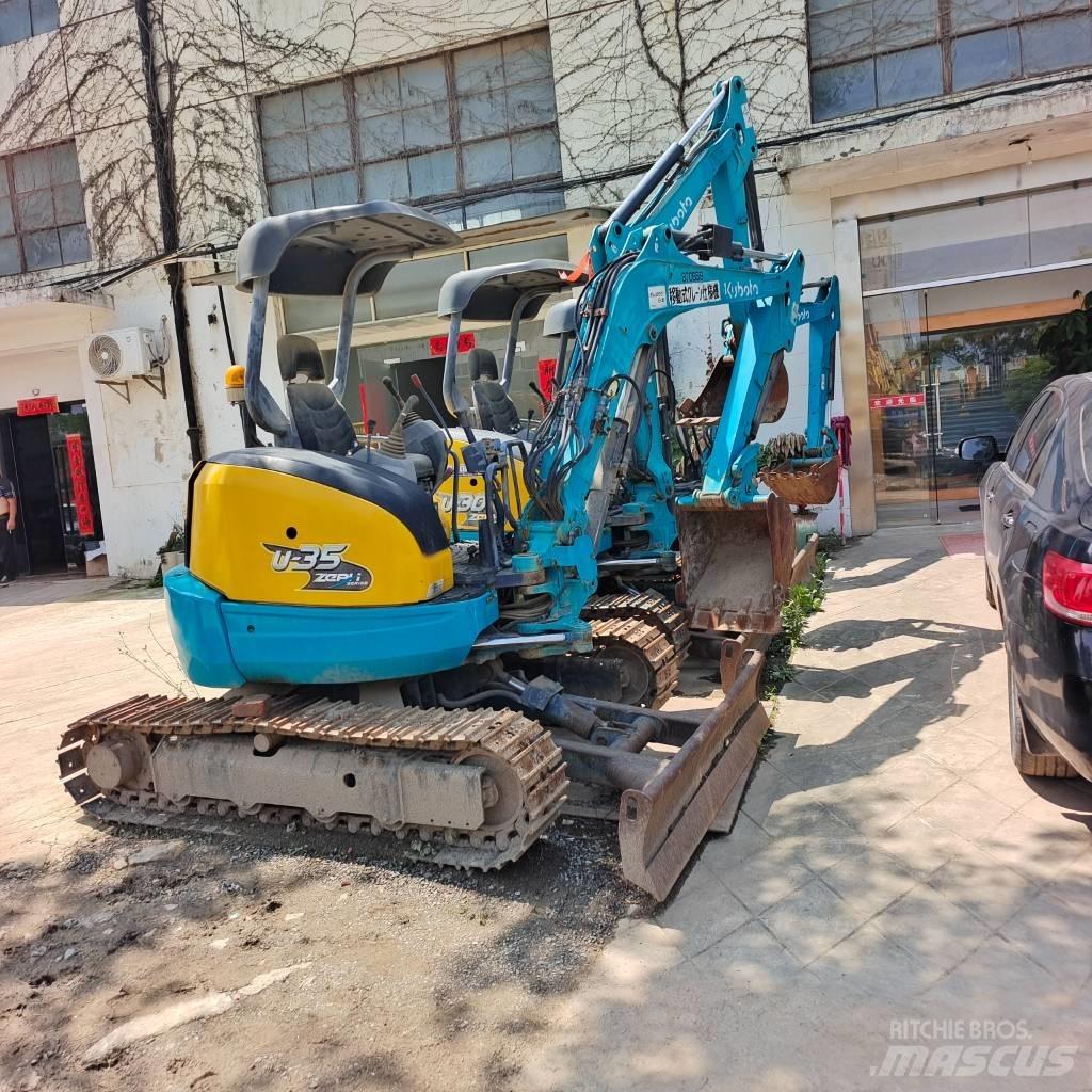 Kubota U-35 小型挖掘机