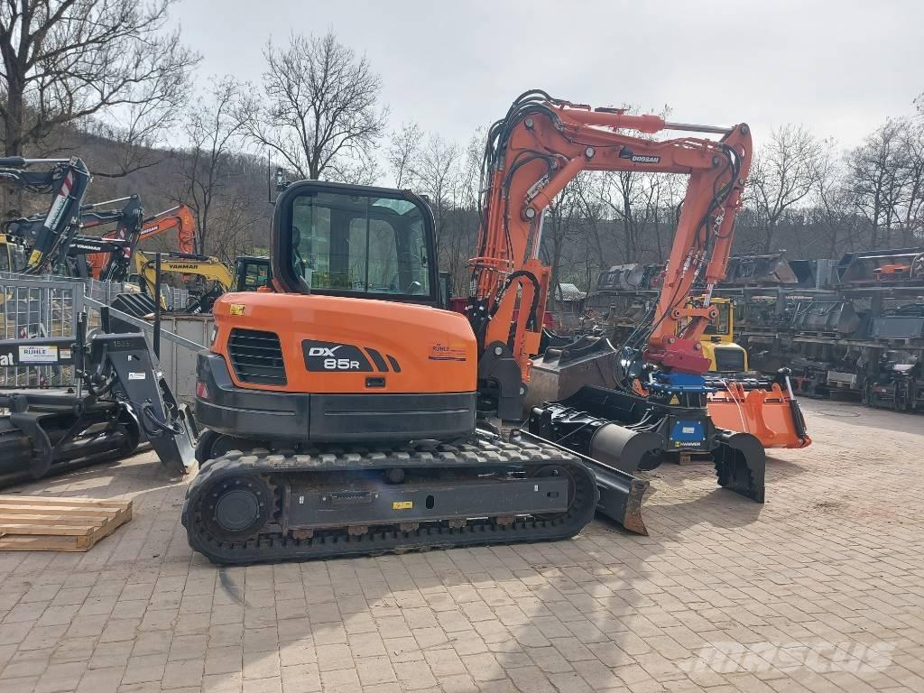 Doosan DX 85 R-3 中型挖掘机