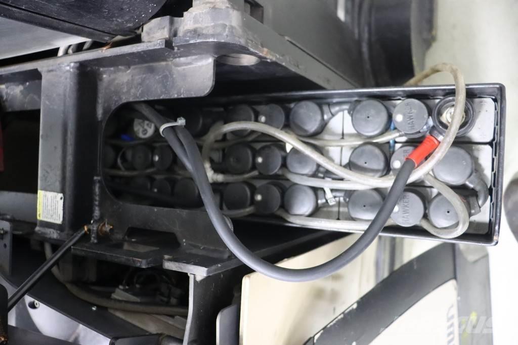 Crown SHR5520-1.13 手推堆垛车