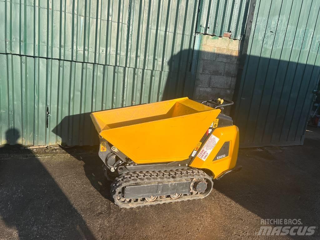 JCB HT D5 履带式自卸车