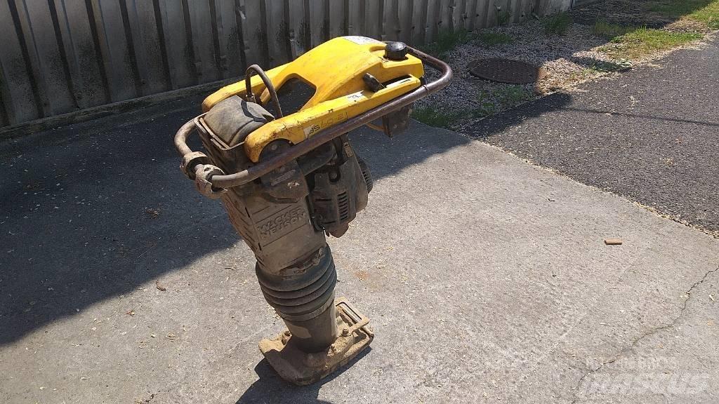 WACKER BS 60-2 匝道机