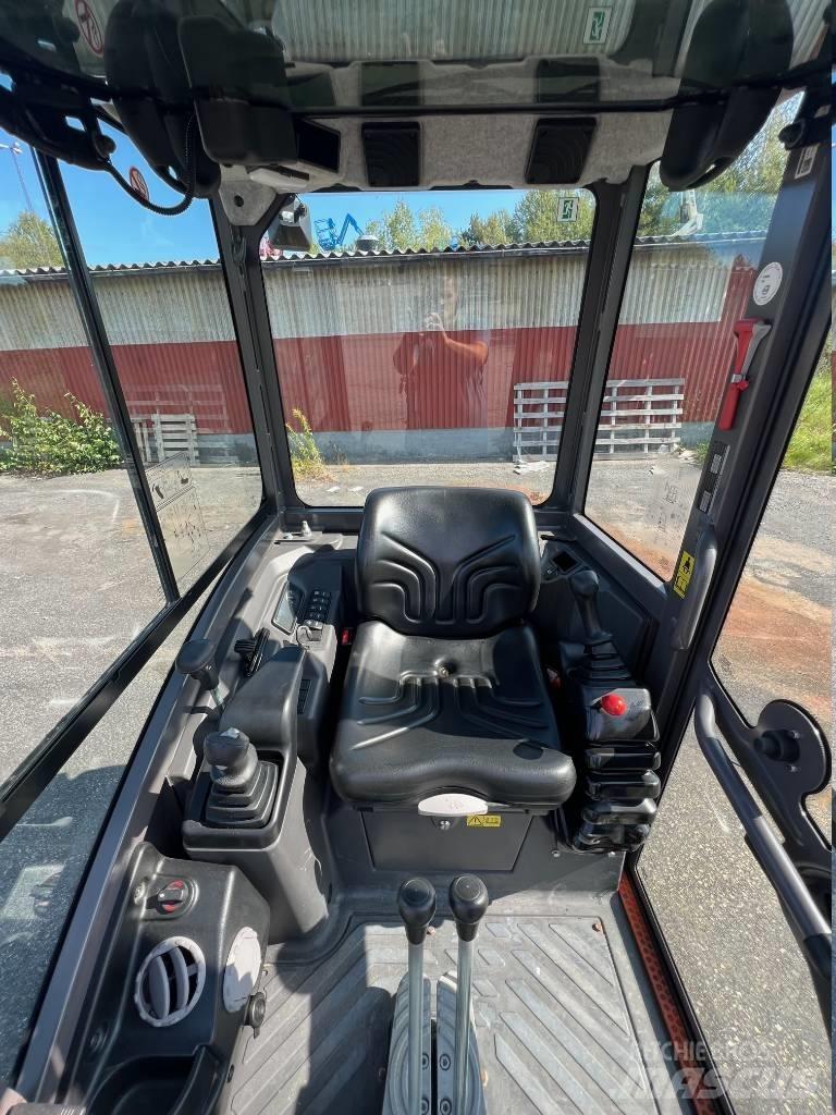 Volvo EC 18 E 小型挖掘机